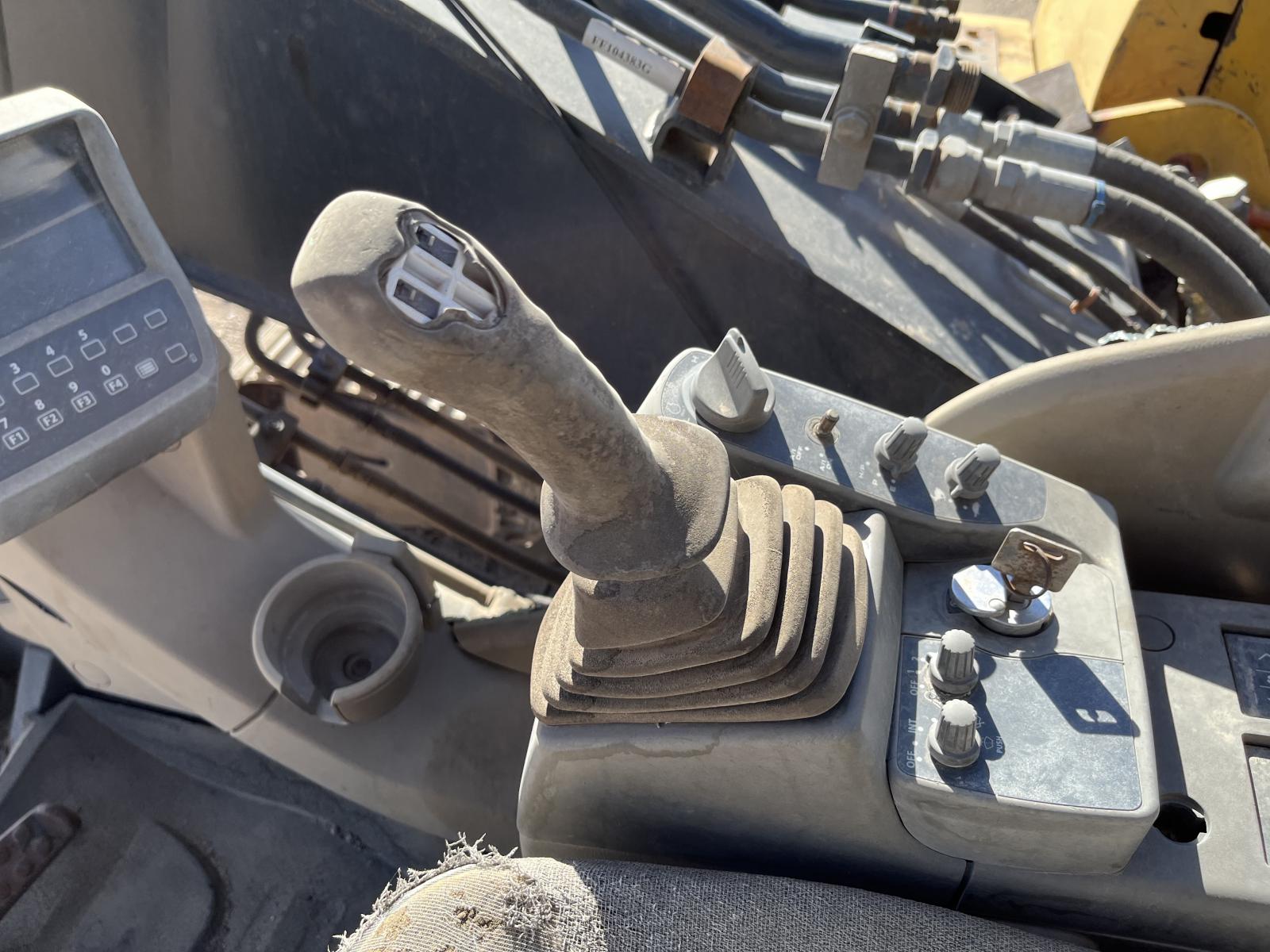 ./imagenes/INVOICE/2019/17959/EXCAVADORA JOHN DEERE 120D (17).JPG